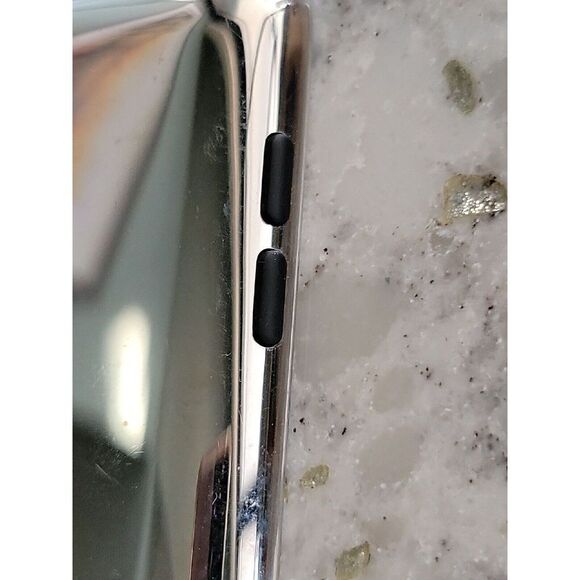 Apple iPod Touch‎ Space White (32GB) USB MP3 Player PLAYER ONLY! NO ACCESSORIES! - Picture 4 of 5